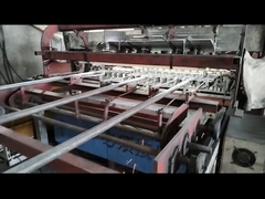 Pannelli di rete elettrosaldata in produzione